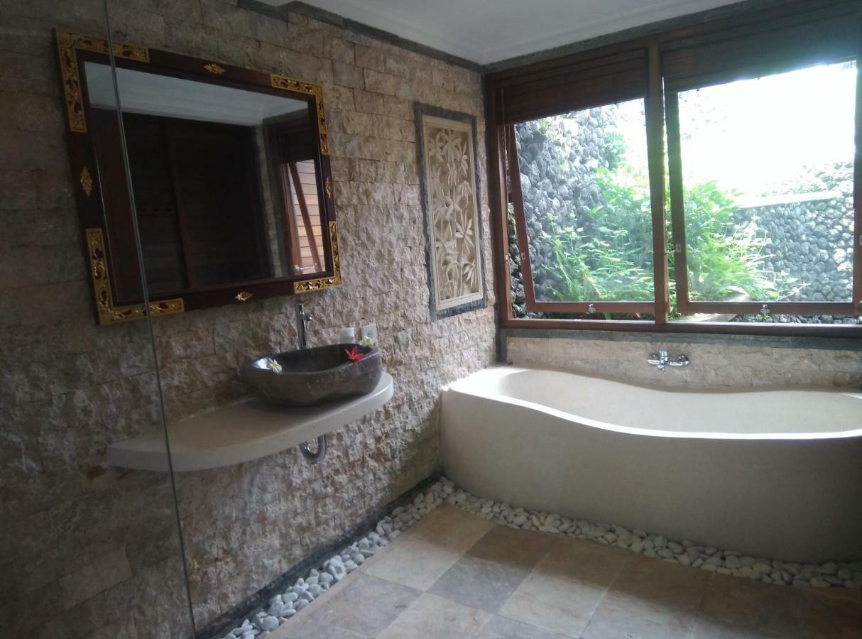 Embang Homestay Сидемен Экстерьер фото